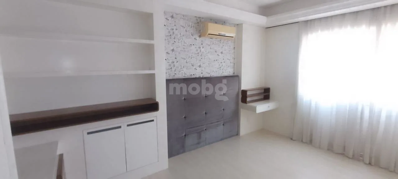 Apartamento para alugar com 4 quartos