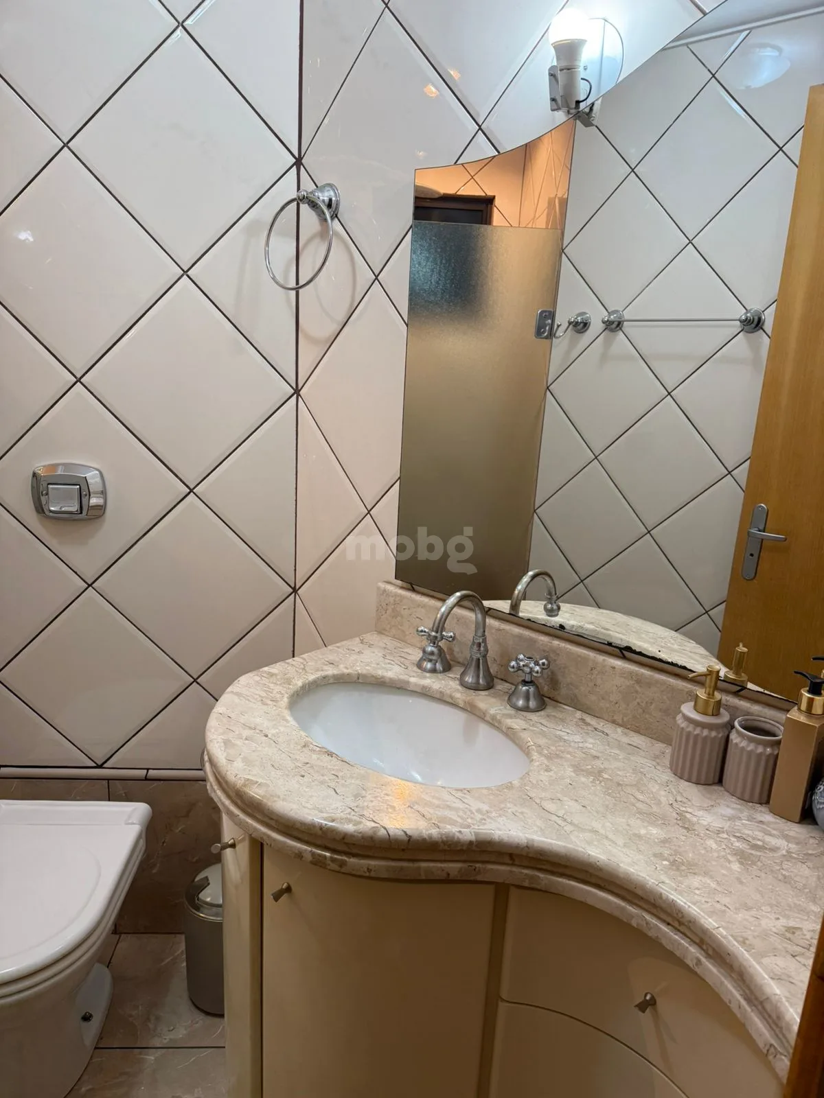 Apartamento para alugar com 3 quartos