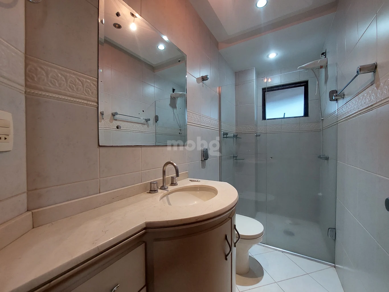 Apartamento para alugar com 3 quartos