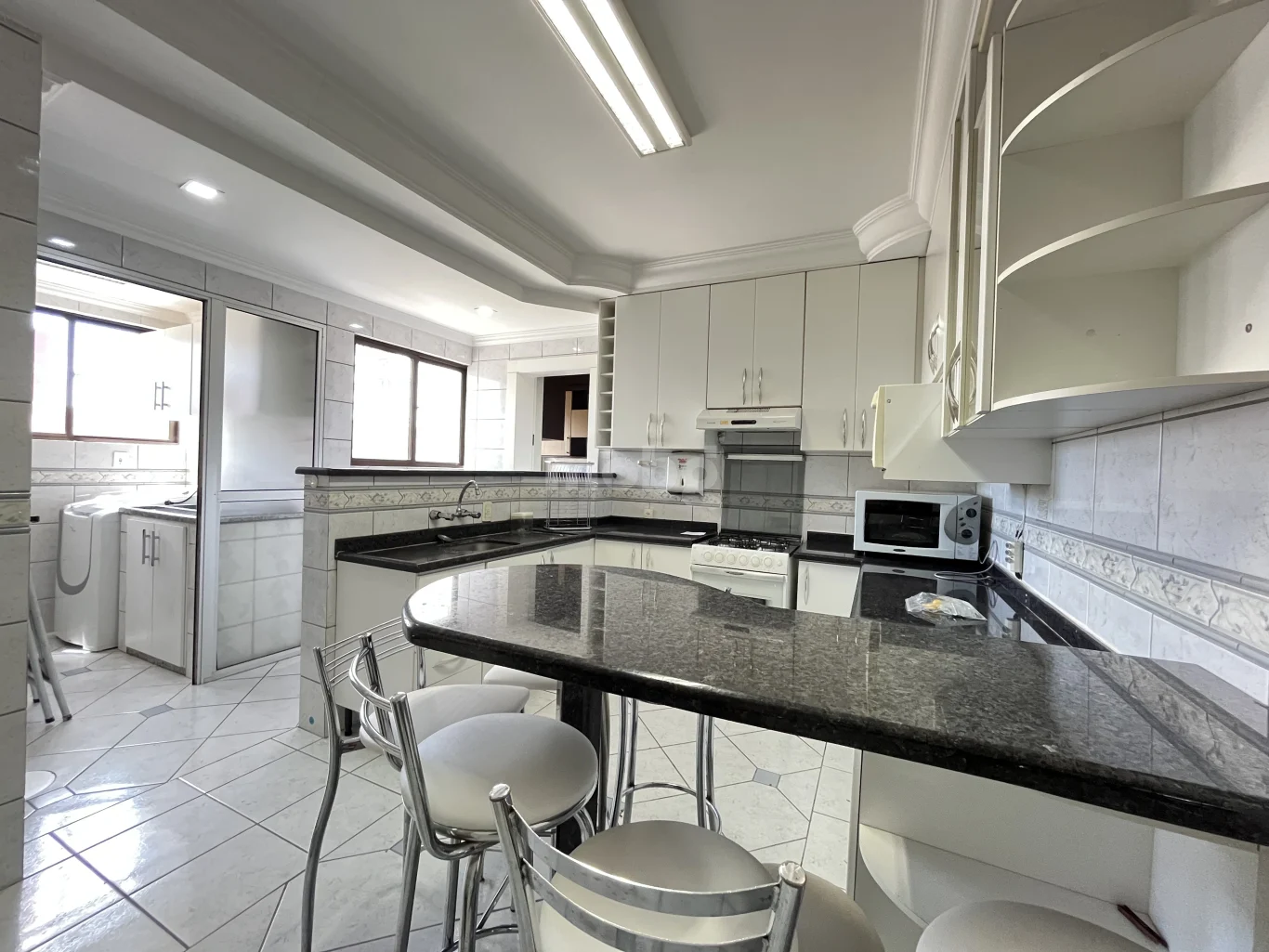 Apartamento para alugar com 3 quartos