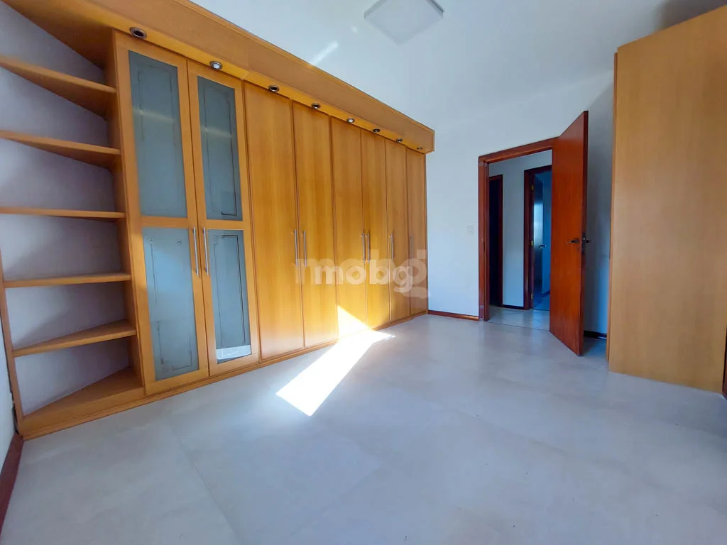 Apartamento para alugar com 3 quartos