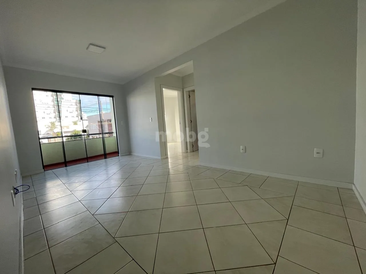 Apartamento para alugar com 2 quartos