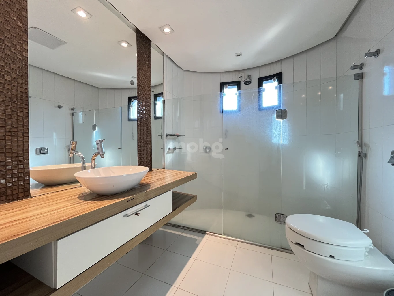 Apartamento para alugar com 5 quartos