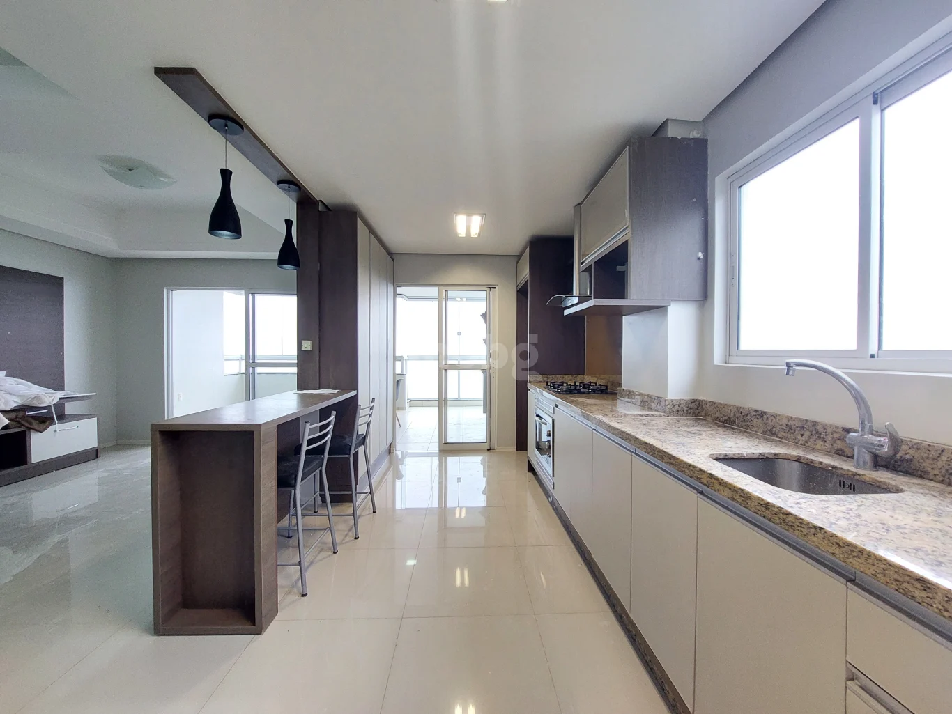 Apartamento para alugar com 3 quartos