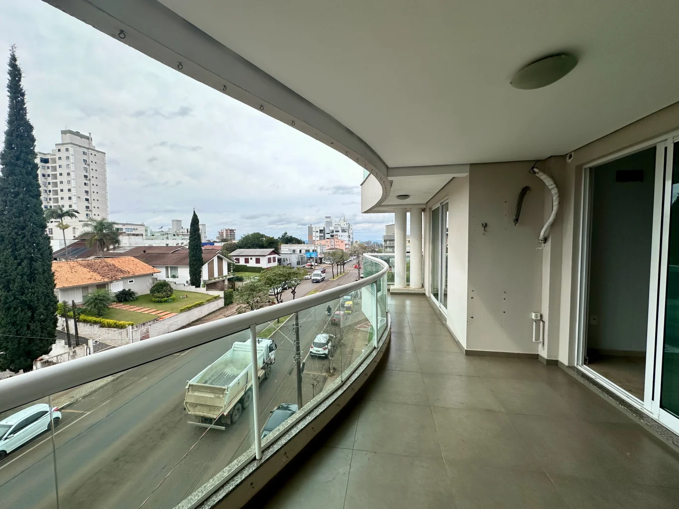 Apartamento para alugar com 3 quartos
