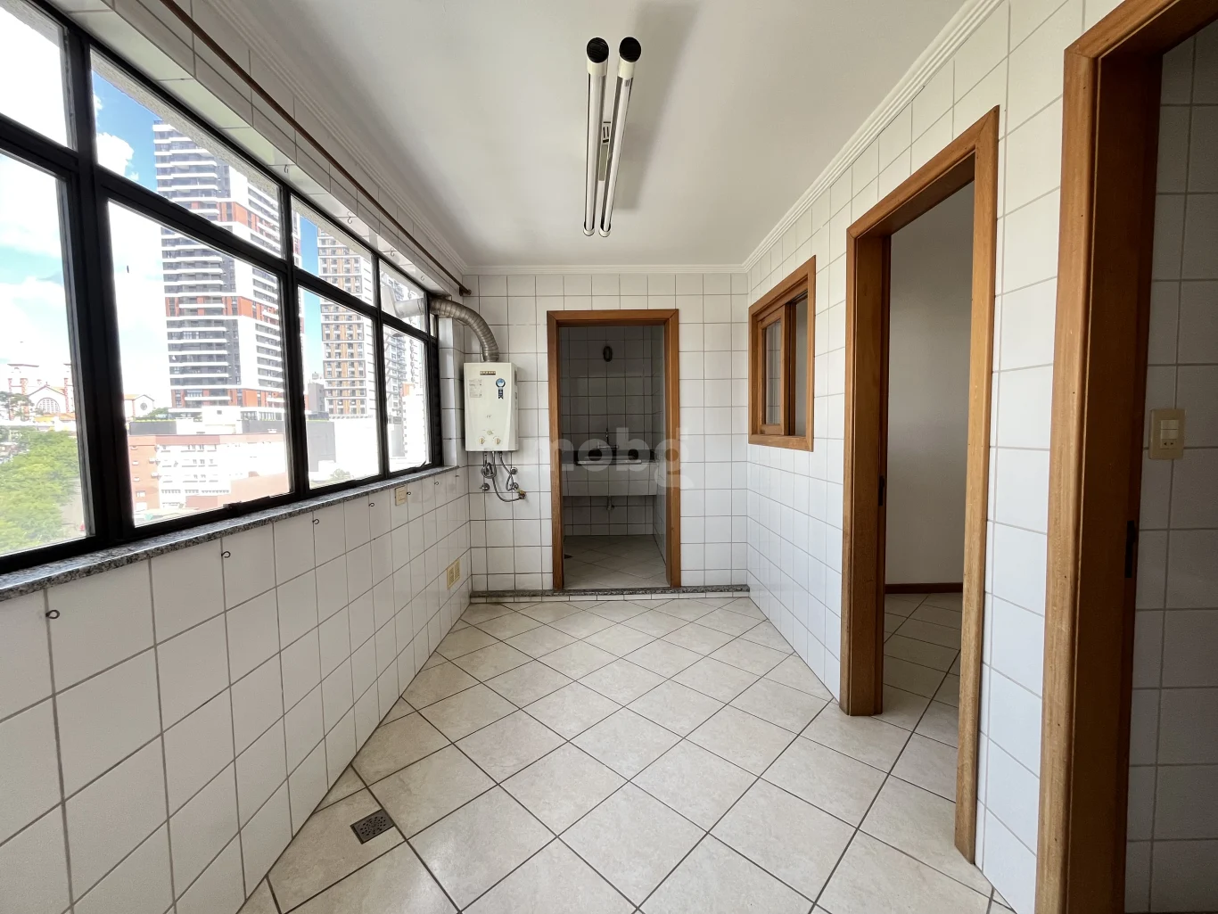 Apartamento para alugar com 3 quartos