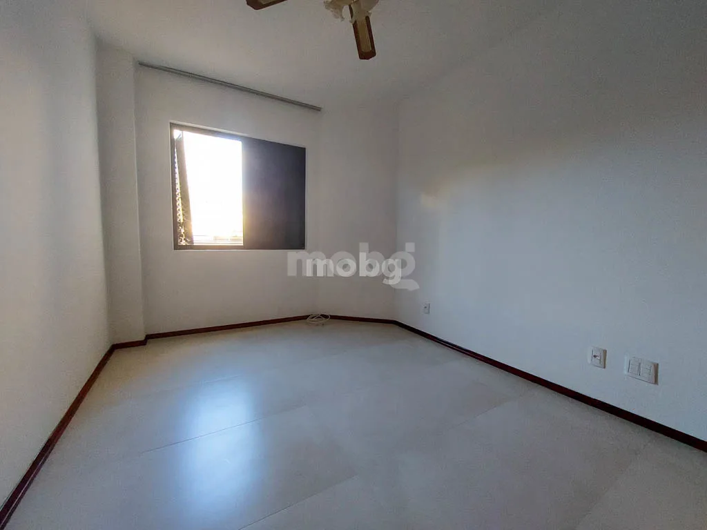 Apartamento para alugar com 3 quartos