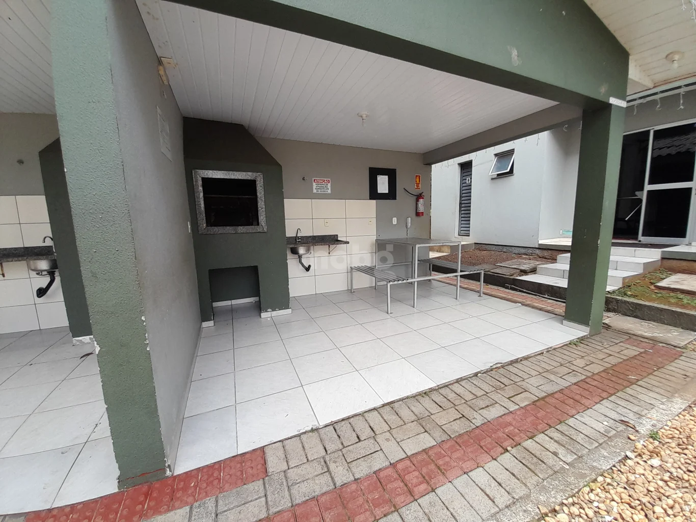 Apartamento para alugar com 2 quartos