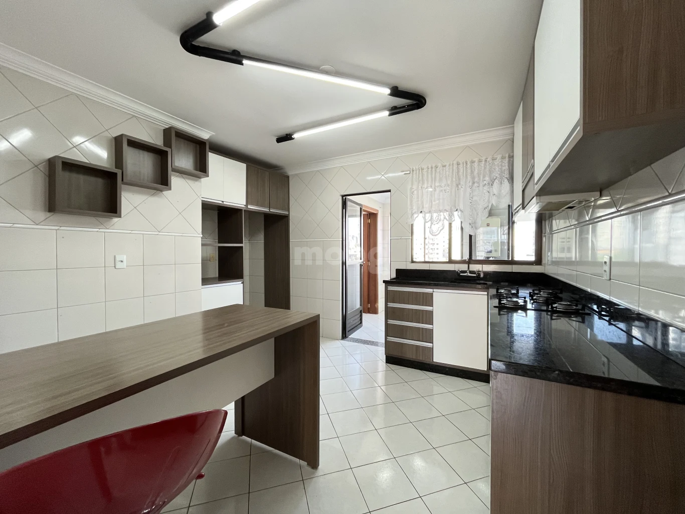 Apartamento para alugar com 3 quartos